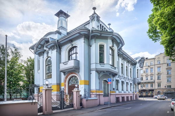 Аристократическая Поварская с посещением Центрального Дома Литераторов