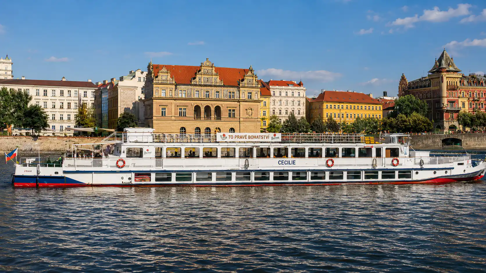Cecílie boat