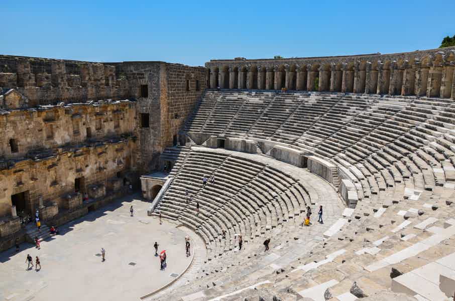 Римский амфитеатр древнего Аспендоса - фото 6