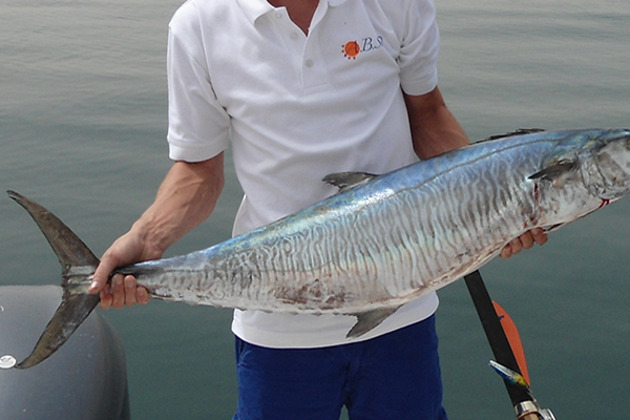 Глубоководная рыбалка в Дубае