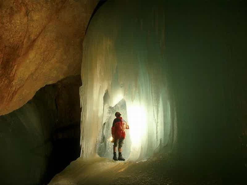 Пещера "МИР ЛЕДЯННЫХ ВЕЛИКАНОВ" — Фантастический Мир Льда в Альпах - фото 3