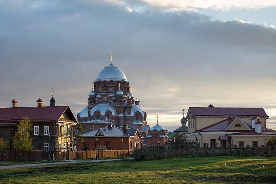 Старинный город-крепость Свияжск + музей археологического дерева  - фото 4