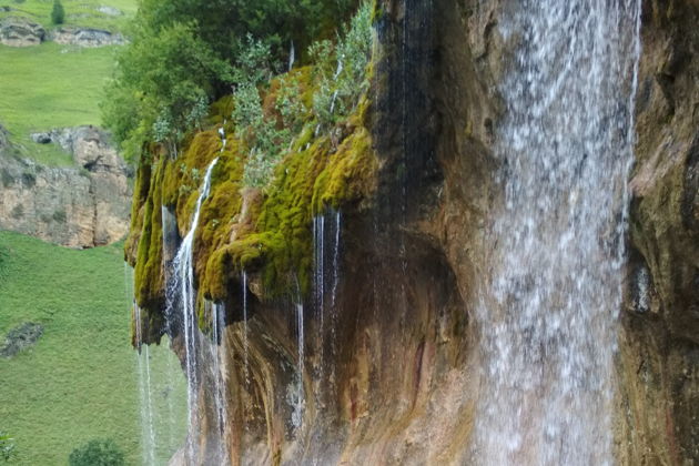 Виды Озеро Гижгит и горный калейдоскоп: катание на пакрафте