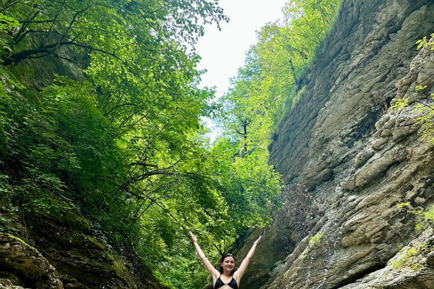 Проплывая сквозь каньон: погрузись в объятия реки Бешенка