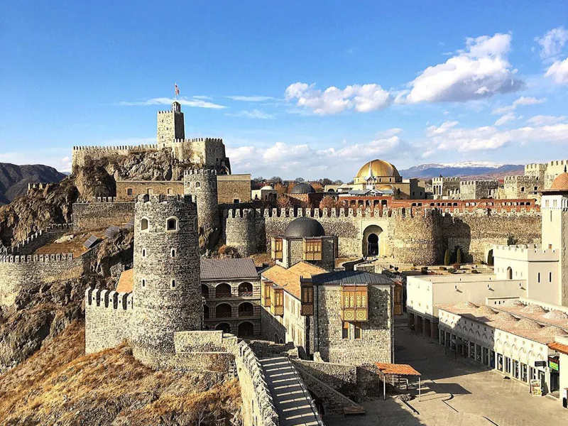Экскурсия в парк Боржоми, крепость Рабат и пещерный город Вардзия — фото 7, Батуми | Покатаем