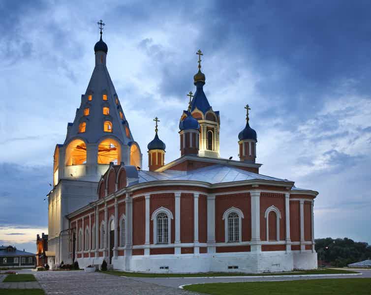 Магия вечерней Коломны: экскурсия по кремлю и набережным - фото 2