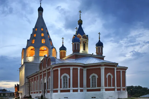 Магия вечерней Коломны: экскурсия по кремлю и набережным — фото 3