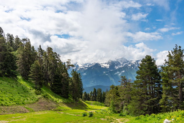 Виды Экскурсия в Архыз из Кисловодска: древние храмы и монастырь