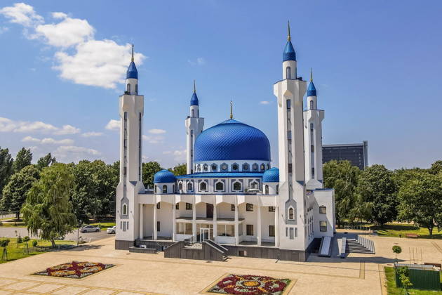 Вся Адыгея: Майкоп, плато Лаго-Наки, Азишская пещера и многое другое