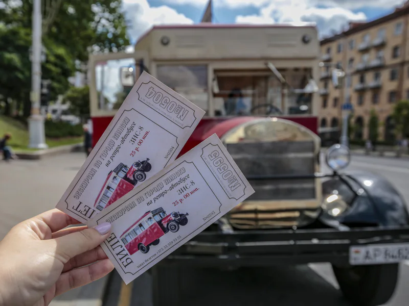 Обзорная экскурсия по Минску в ретро-атмосфере автобуса 30х годов — фото 5, Минск | Покатаем