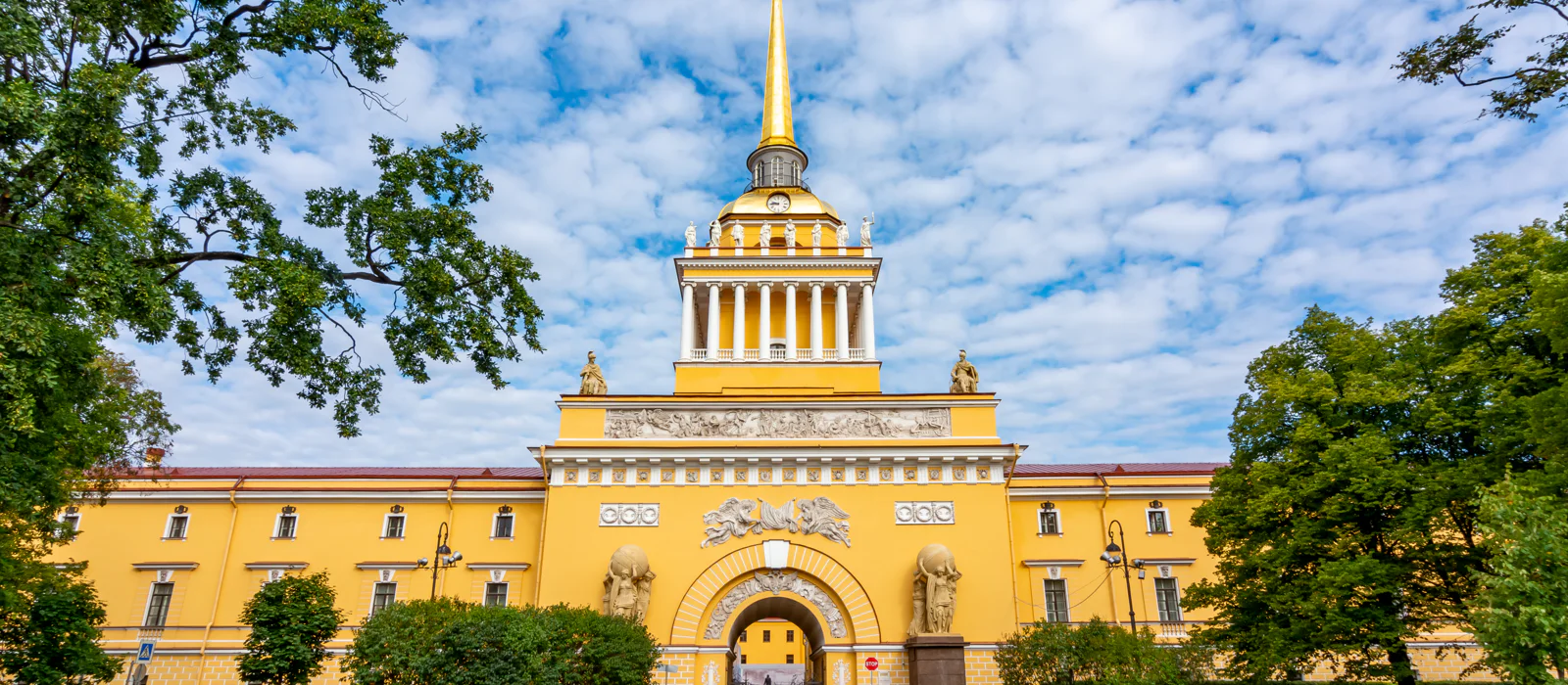Обзорная по Петербургу и Петропавловская крепость с личным гидом — экскурсия, Санкт-Петербург, Россия | Покатаем