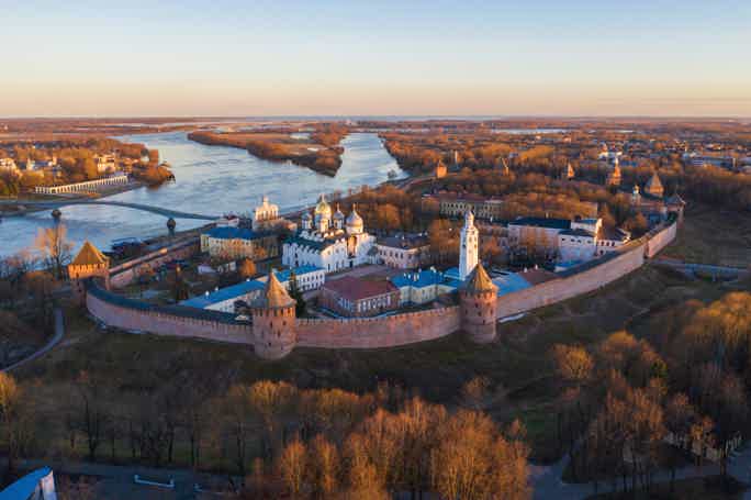 Яркие выходные: Великий Новгород и Старая Русса (2 дня)