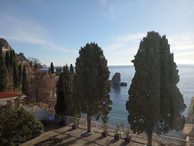 Милые поселки Южного берега Крыма: Алупка, Мисхор, Гурзуф. Утес - фото 5