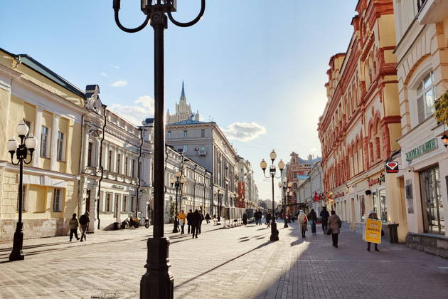 Старый Арбат — от прошлого к настоящему