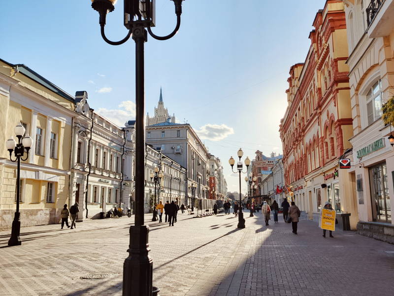 Старый Арбат — от прошлого к настоящему