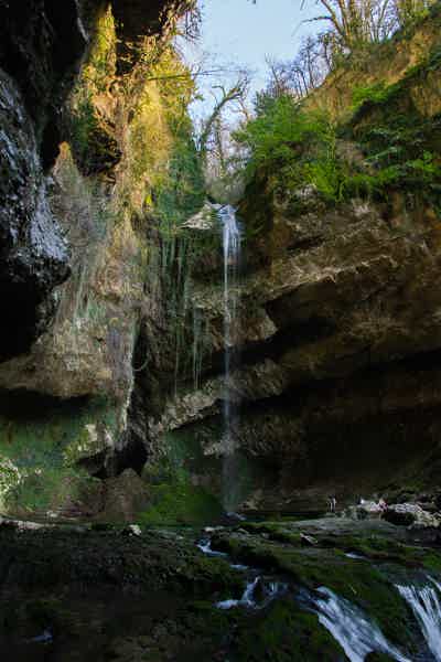 Старая Краснополянская дорога, водопад Пасть дракона и горное ущелье - фото 5