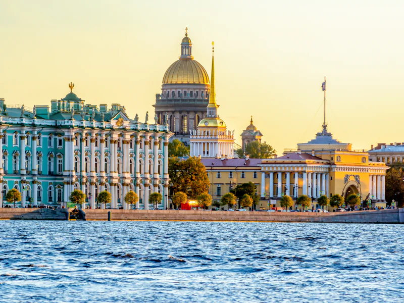 Гастрономическая прогулка по Неве на электросудах «Ломоносов» и «Орешек» — фото 2, Санкт-Петербург | Покатаем