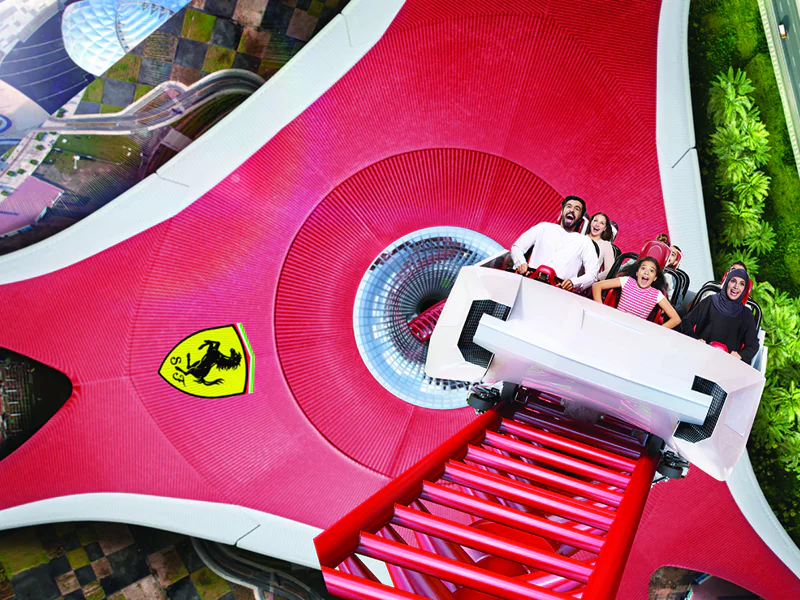 Море адреналина — тематический парк Ferrari World Абу-Даби из Рас Аль Хаймы — фото 2, Рас-эль-Хайма | Покатаем