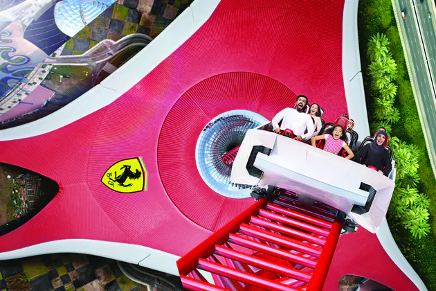 Море адреналина — тематический парк Ferrari World Абу-Даби из Рас Аль Хаймы — фото 2