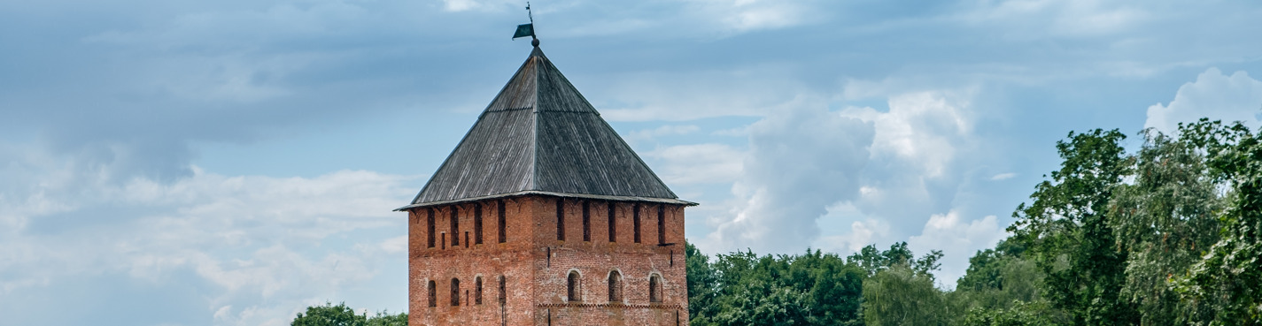 Самостоятельная экскурсия Новгородский Детинец: Кремль в Великом Новгороде