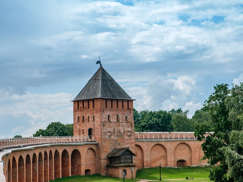 Самостоятельная экскурсия Новгородский Детинец: Кремль в Великом Новгороде - экскурсия в Великий Новгород, Россия