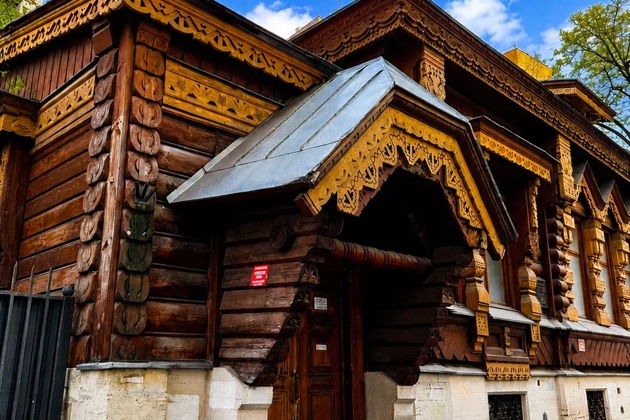 Арбат. Истории старой Москвы — квест в мессенджере (без гида)