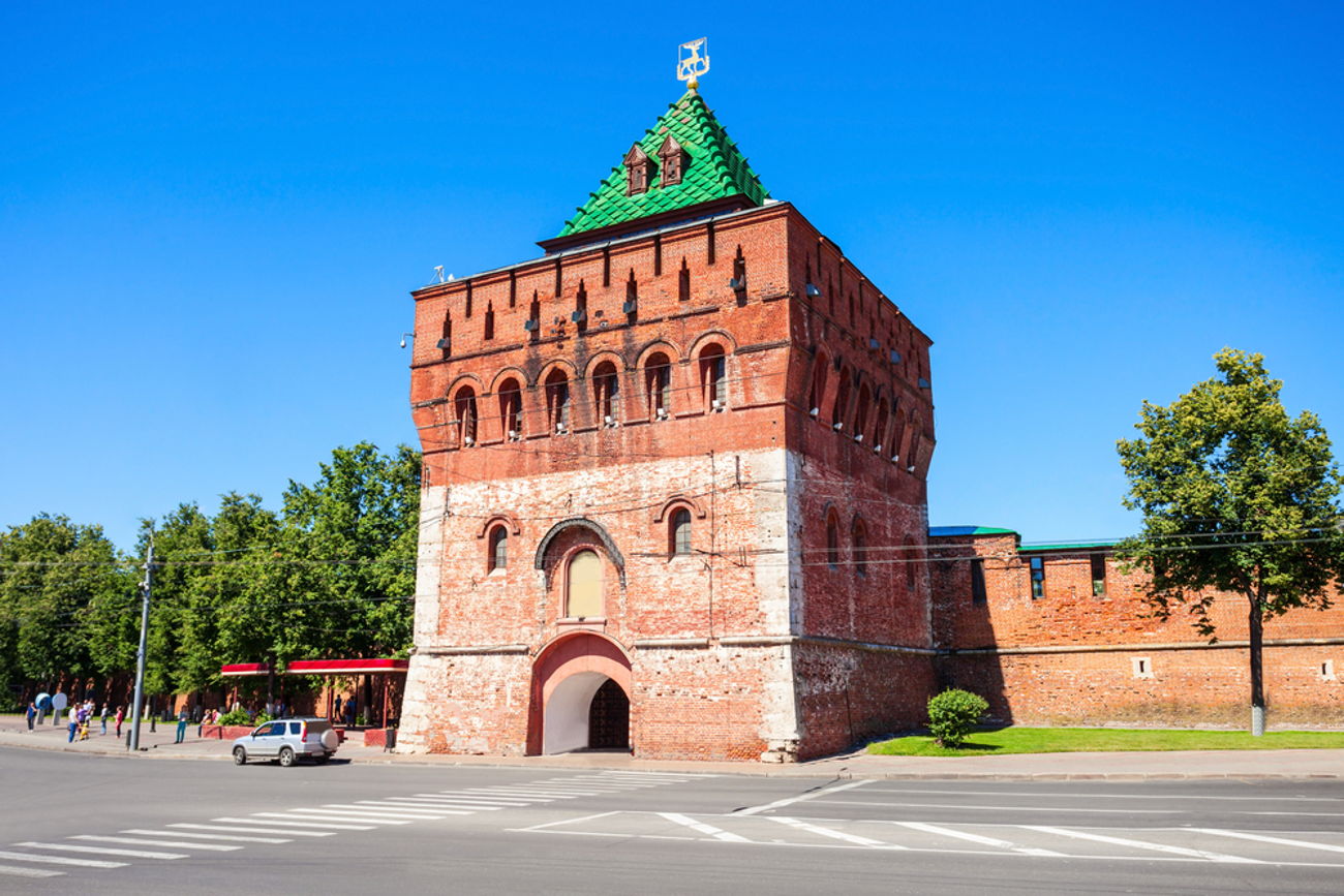 Дмитриевская башня 