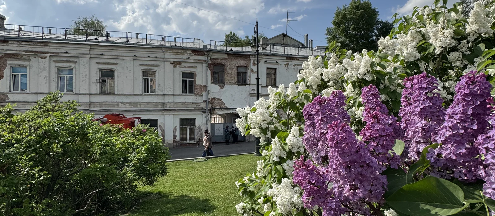 «Ивановская горка — между роскошью и нуждой» — экскурсия, Москва, Россия | Покатаем