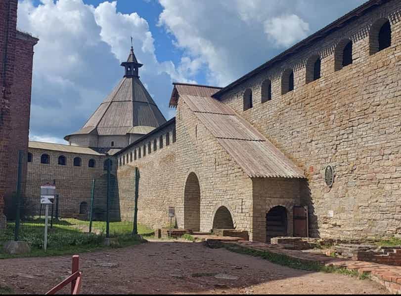 В древнюю крепость Орешек в уютной мини-группе - фото 2
