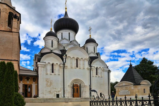 Старица – волжская красавица (с посещением готического храма в Красном)