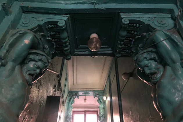 Виды Романтический Петербург: экскурсия по неформальному Петербургу + свидание на крыше!