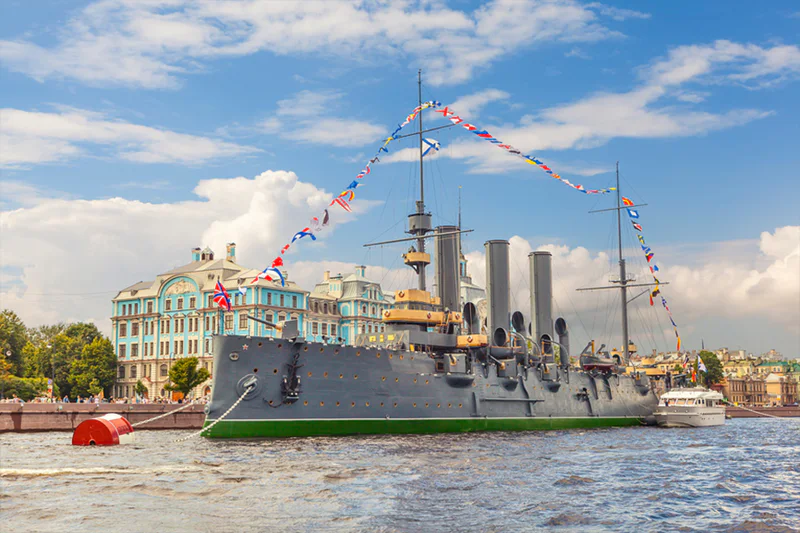Город на Неве: водная прогулка с живой музыкой и выходом в Финский залив — фото 3