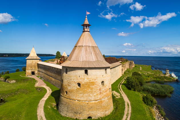 Экскурсия в крепость Орешек на «Метеоре» из Петербурга