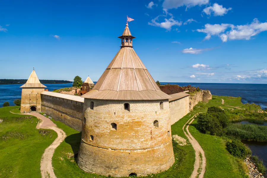 Экскурсия в крепость Орешек на «Метеоре» из Петербурга — фото 1