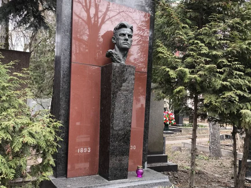 Большая обзорная экскурсия по Новодевичьему некрополю — фото 7, Москва | Покатаем