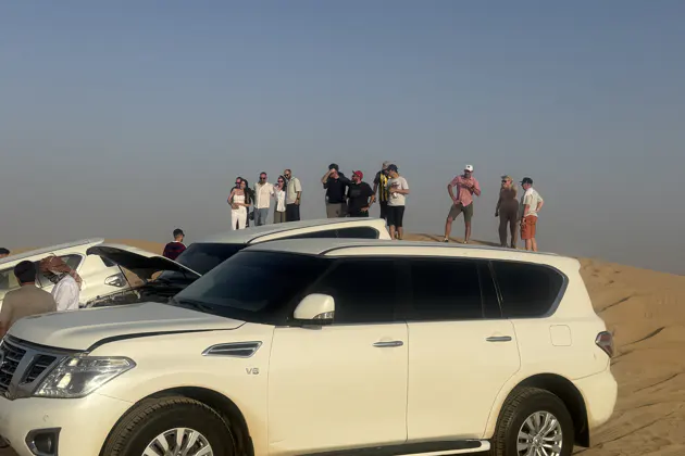 Вечернее сафари в Абу-Даби на премиум-джипах и ужином под звездами — фото 3
