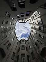 Экскурсия "Питер Романтиков: дворы, парадные, крыша и коммуналка Довлатова" - фото отзыва 5