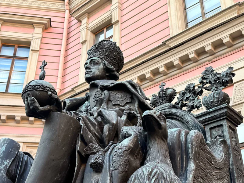 «Мистика Петербурга» — с посещением Ротонды (в небольшой группе) — фото 1